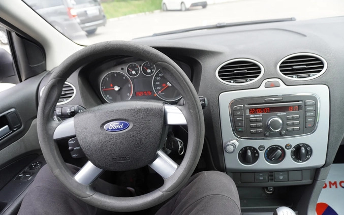 Ford Focus cena 5999 przebieg: 256000, rok produkcji 2007 z Katowice małe 667